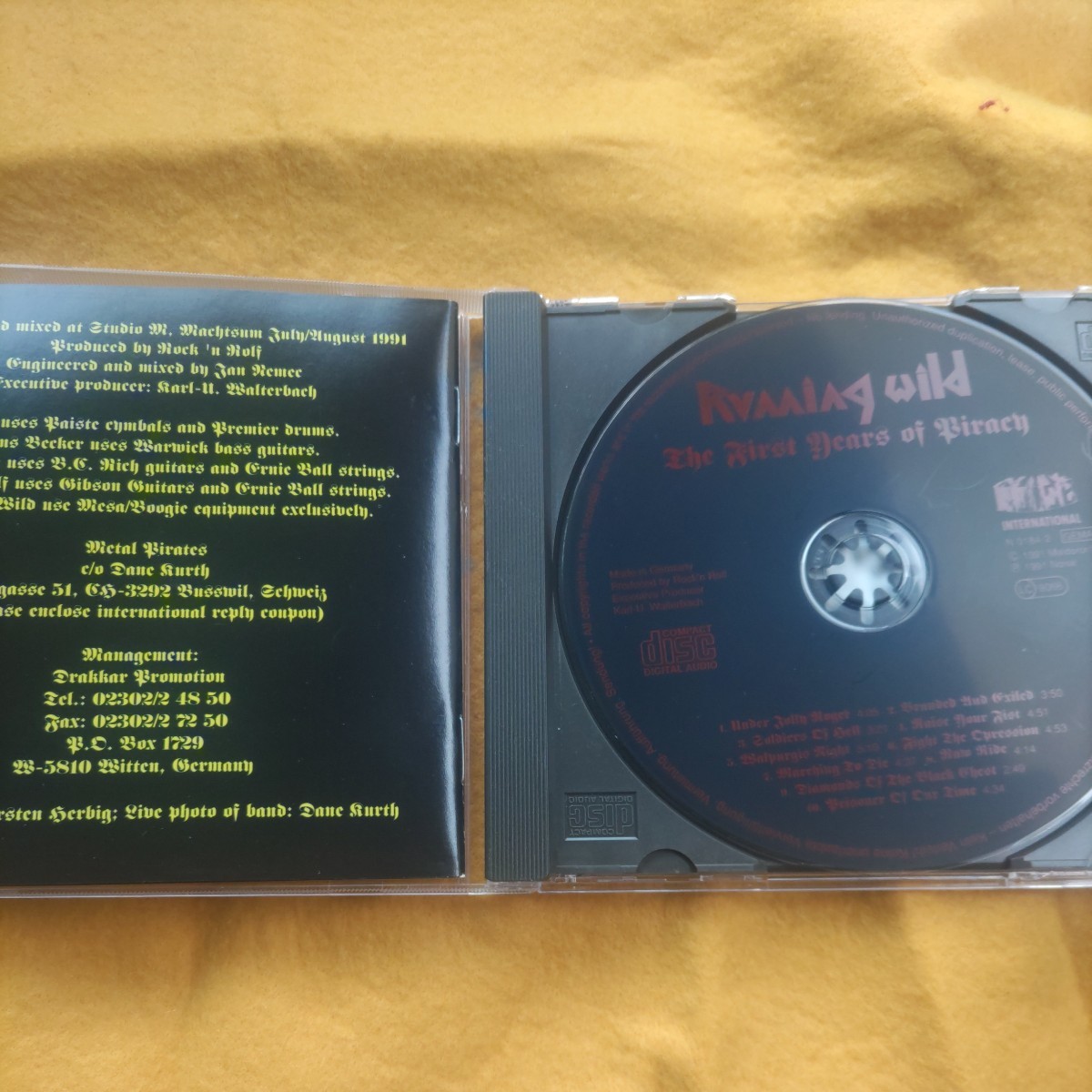 RUNNING WILD「THE FIRST YEARS OF PIRACY」 輸入盤CD　送料込み　ランニング・ワイルド_画像5