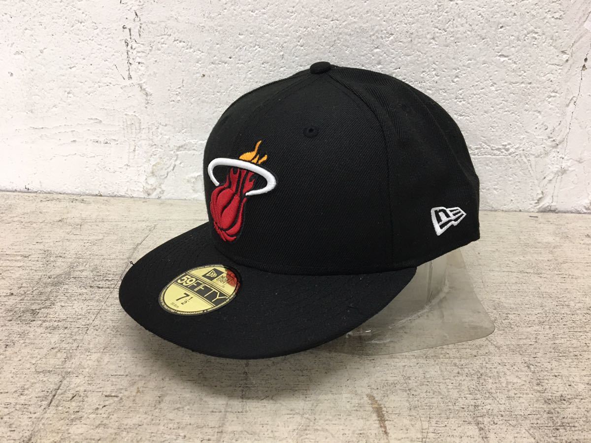 i1110-64★未使用保管品/美品/キャップ /NBA/マイアミヒート/NEWERA /ニュー エラ/59FIFTY/サイズ59.6センチ_画像1