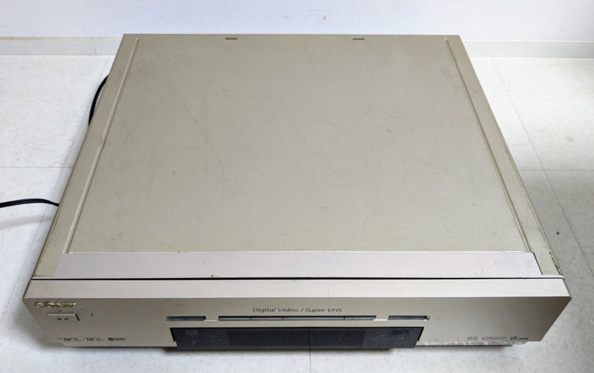 SONY SVHS / DV ビデオデッキ WV-DR7 ジャンク品_画像2