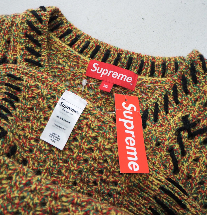 新品 正規品 シュプリーム 23ss キルト ステッチ ニット 黄色 イエロー メンズ XL 2XL サイズ Supreme Quilt Stitch Sweater ロゴ セーター_画像6