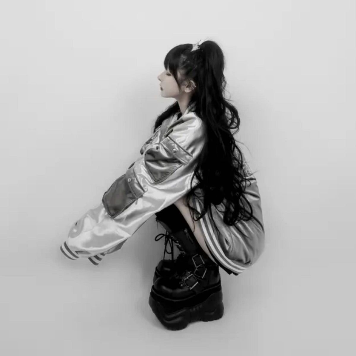 完売 DimMoire ディムモアール Messy Bonesベロアスカジャン 完売 DimMoire ディムモアール Messy Bonesベロアスカジャン