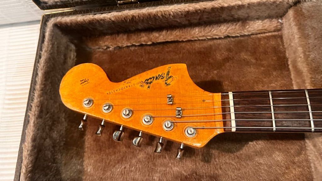 Fender 1966年　ヴィンテージ　ストラト　_画像3