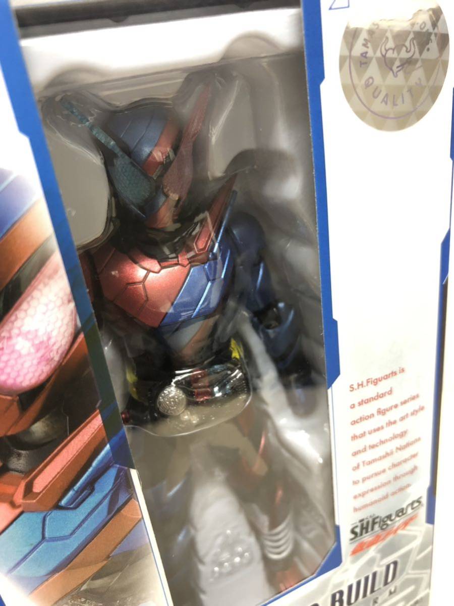 Gエ「17204」D賞 S.H.Figuarts 仮面ライダービルド ラビットタンクフォーム クリアブラックver. 一番くじ S.H.Figuarts仮面ライダー_画像3