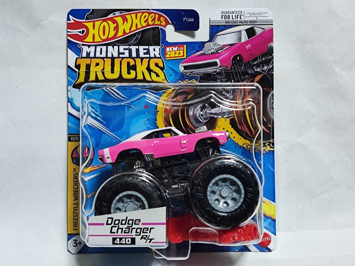 Hot Wheels MONSTER TRUCKS‐Dodge Charger R/T 440 (PINK) /モンスタートラック/ダッジ チャージャー（ピンク）/マッスルカー_画像1