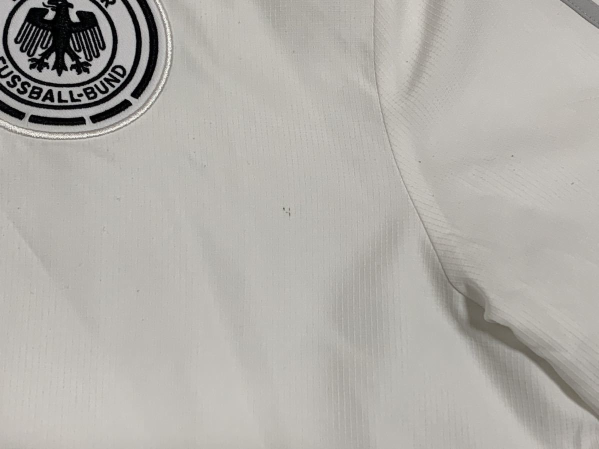 アディダス ドイツサッカー連盟ウィンドブレーカー XOサイズ 白 アディダス ドイツサッカー連盟ウィンドブレーカー XOサイズ 白