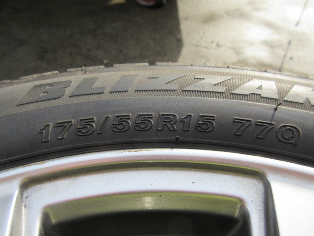 (冬)175/55R15 BRIDGESTONE BLIZZAK VRX3 2021年 イボあり 社外アルミ付4本セット、トール、タンク等_画像2