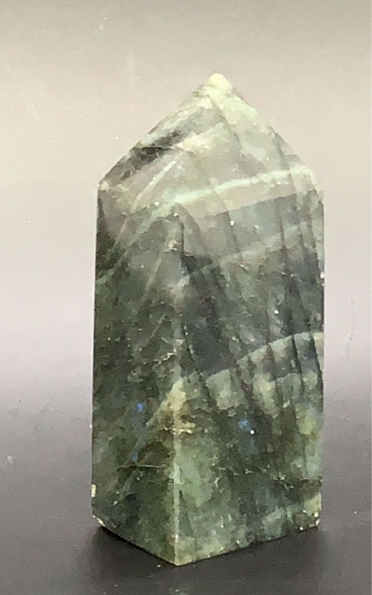 ブルーシラーが綺麗な ムーンストーン原石   鉱物標本