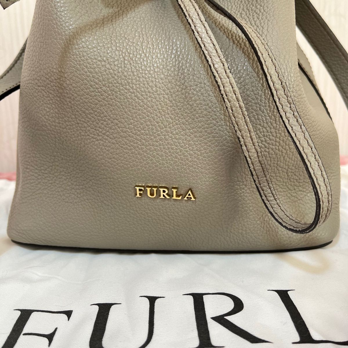 FURLA コスタンザ 巾着 ハンドバッグ レザー ショルダーバッグ トートバッグ リボン シンプル