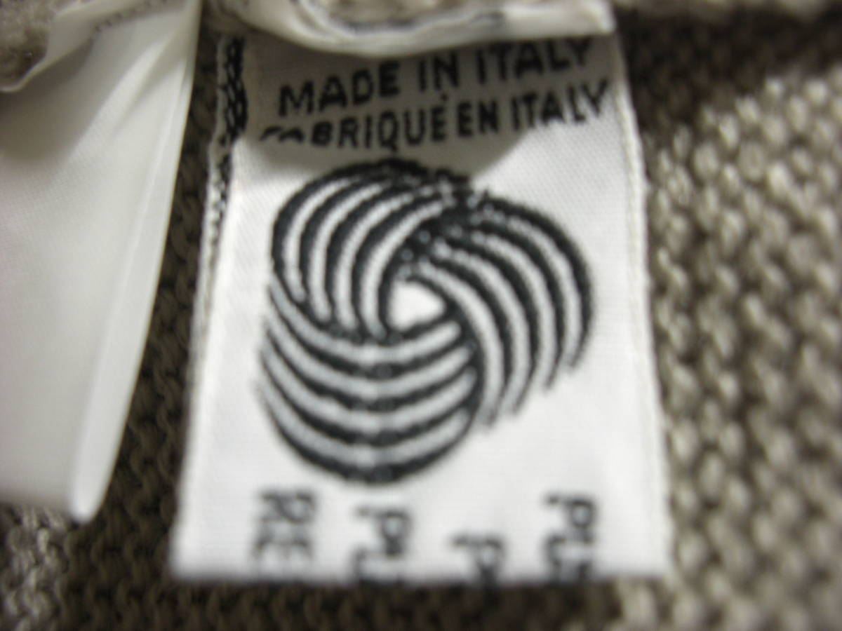  abroad limitation! complete sale! limited amount! regular price 7,5 ten thousand jpy . ultimate profit! Italy made! embroidery . Logo &V neck & figured knitting design! top class wool sweater . Hunting World L~LL