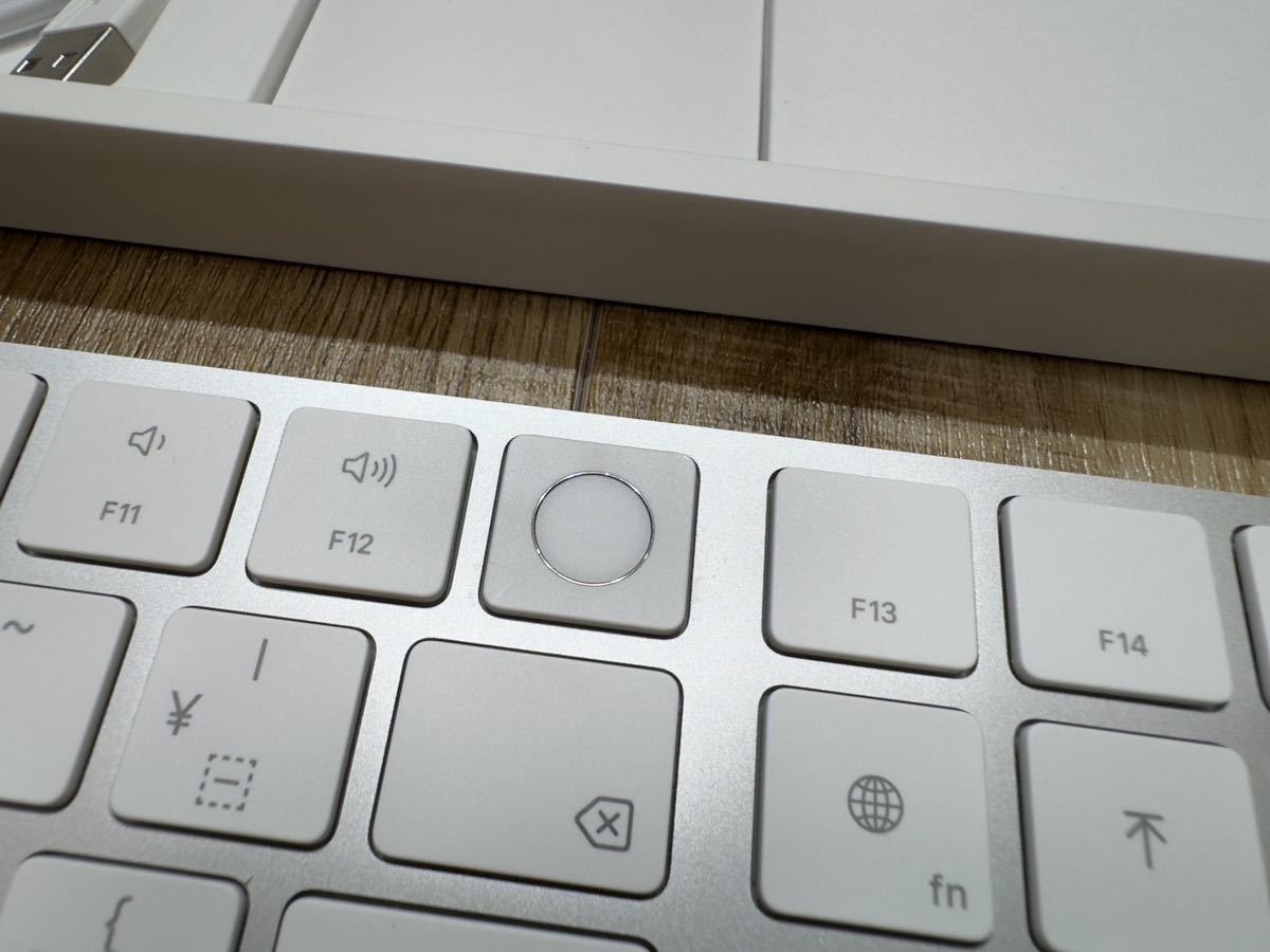 Appleシリコン搭載Macモデル用 Touch ID搭載Magic Keyboard テンキー付き 日本語（JIS）MK2C3J/A_画像2