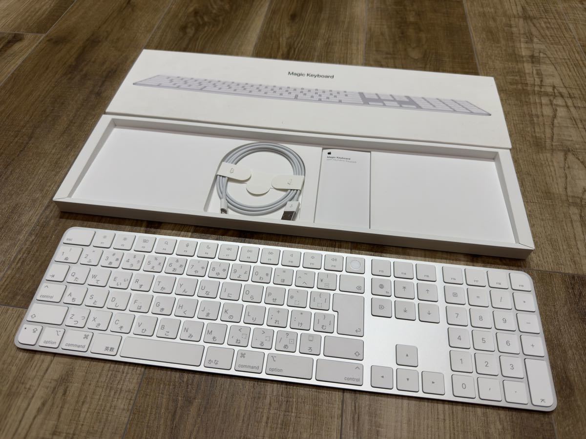 Appleシリコン搭載Macモデル用 Touch ID搭載Magic Keyboard テンキー付き 日本語（JIS）MK2C3J/A_画像1