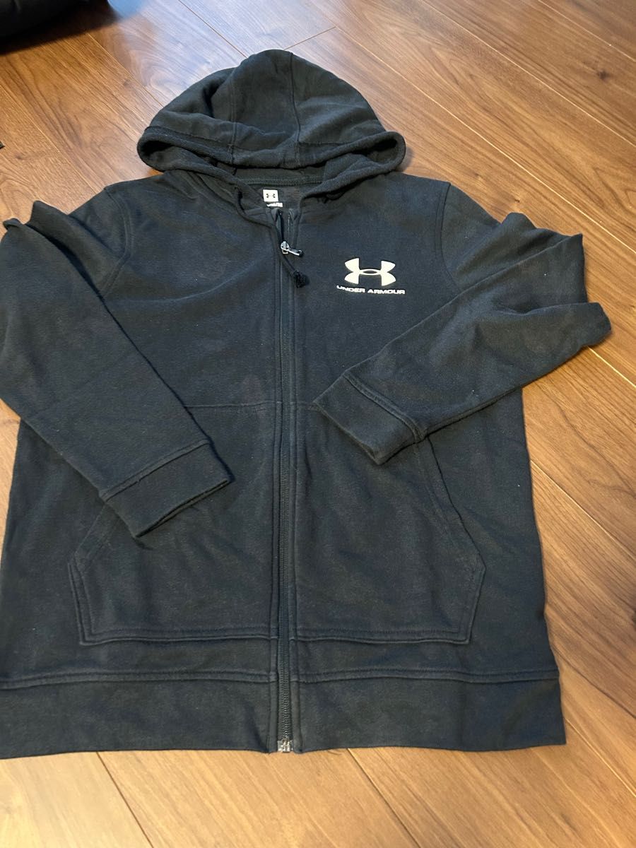 アンダーアーマー UNDER ARMOUR パーカー