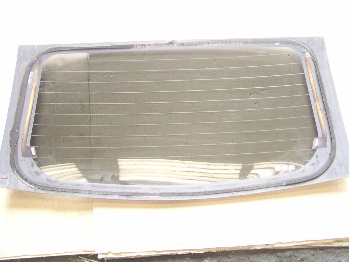 ☆ 個人様宅配達不可(最寄の営業所留め) L900S ムーブカスタム RS バックドアガラスの画像4