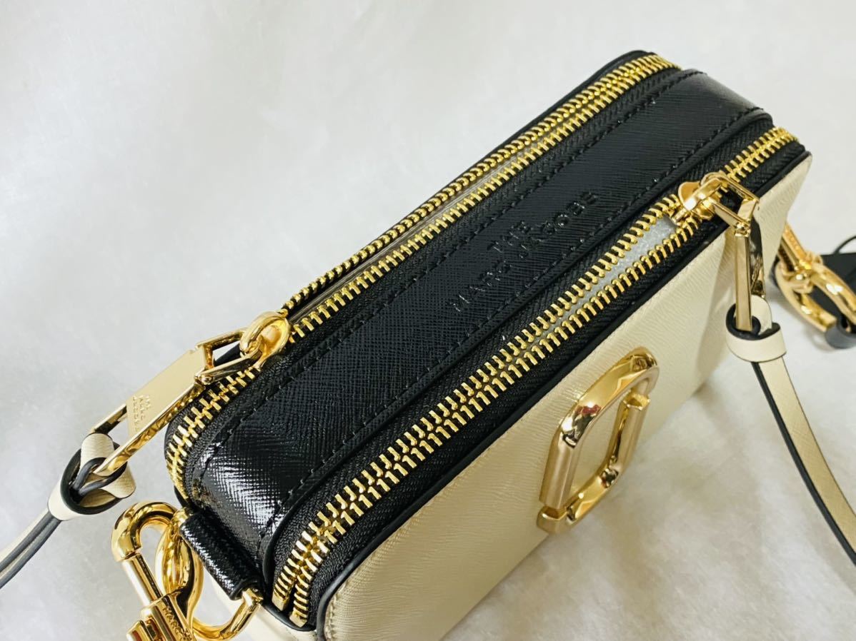 MARC JACOBS マークジェイコブス スナップショット カメラバッグ ショルダーバッグ ホワイト Snapshot Camera Bag 小柴風花着用モデル_画像6