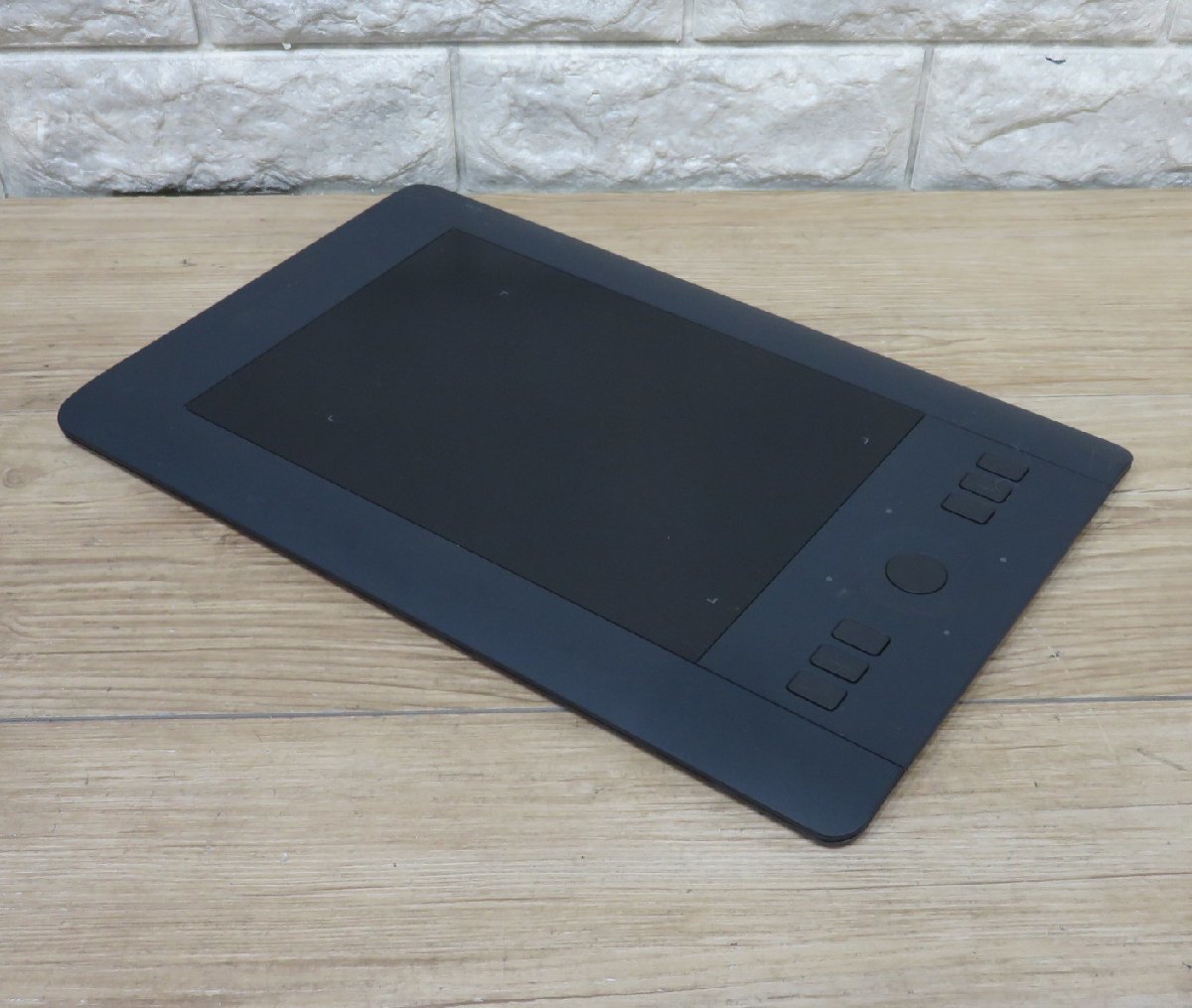 *{ secondhand goods }WACOM IntuosPro PTH-451 pen less [t23113018]