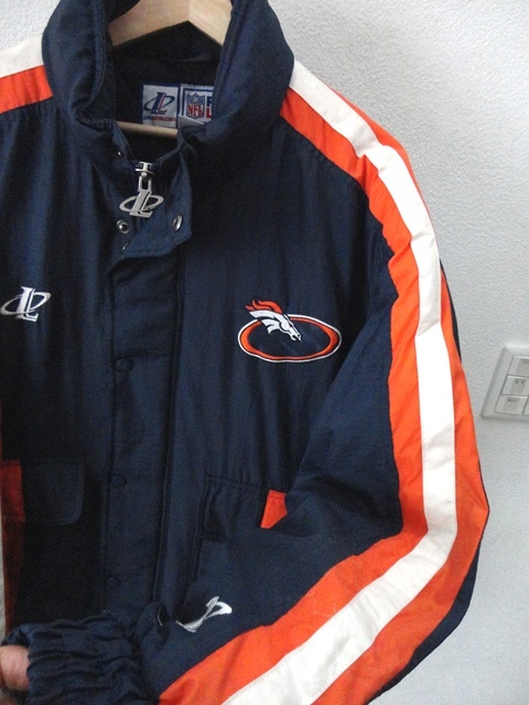 90's/NFL PRO LINE Denver Broncos:デンバー ブロンコス/ロゴ刺入り フード付き ナイロン ジャケット/ブルゾン/紺/XL/LOGO ATHLETIC製_画像6