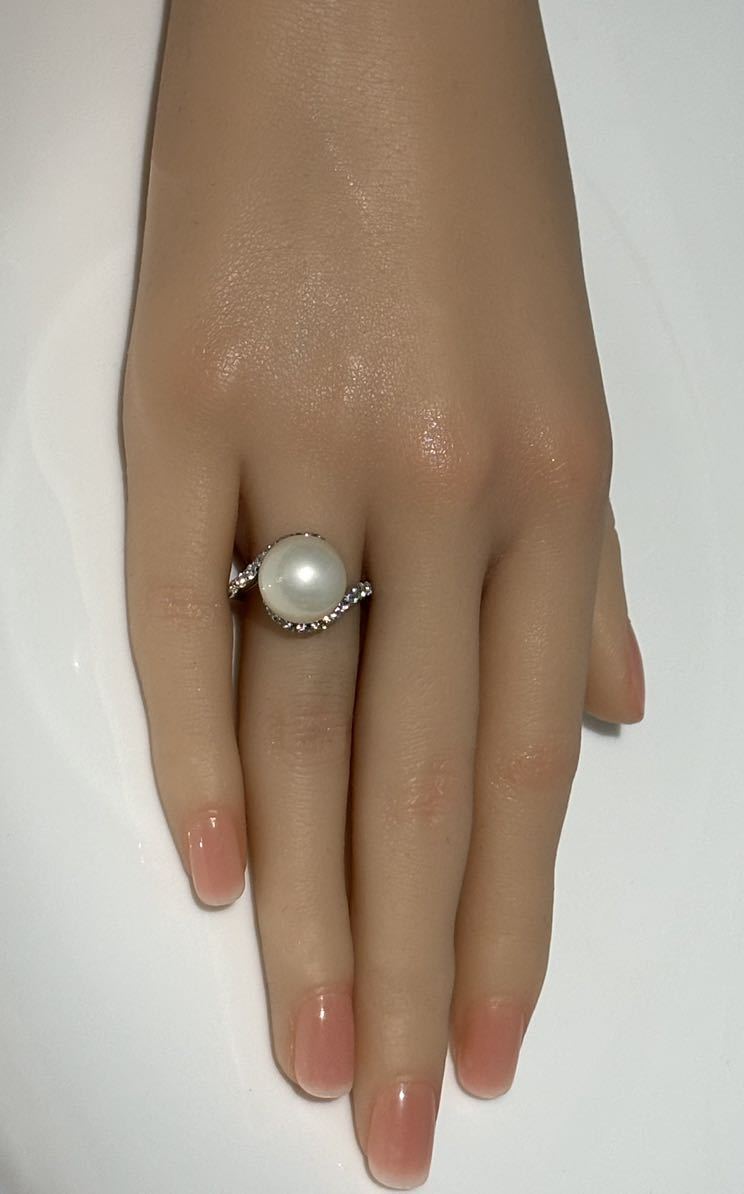  White Butterfly pearl south . White Butterfly pearl white pearl 12 number ring ring new goods 