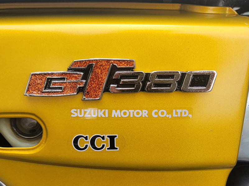 GT380 GT550 GT750 サイドカバー ステッカー 左右 セット CCI カンパニーラベル 純正 廃盤 シール デカールの画像2