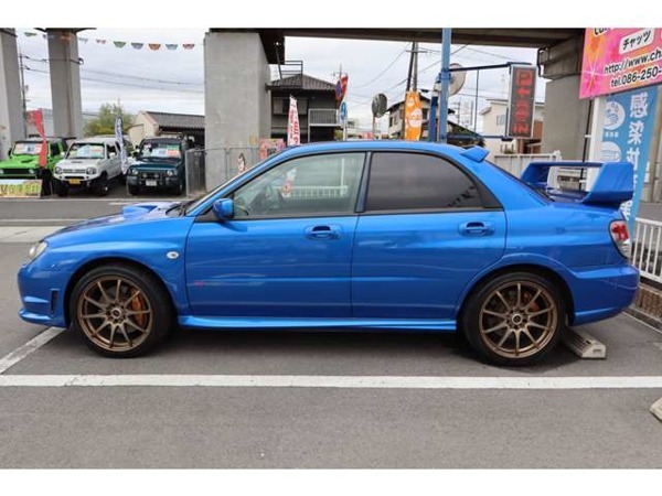 インプレッサSTI 2.0 WRX 4WD 6MTターボ　エアロ　レイズ18AW_下にある[写真を見る]で全写真を見れます