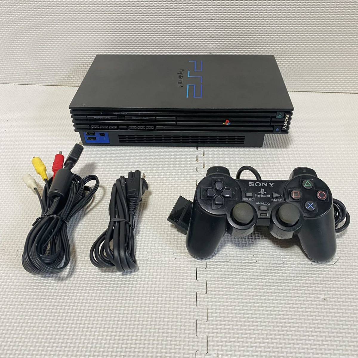 1円☆ PS2 SCPH-39000 ブラック SONY プレステ2 本体 コントローラ DUALSHOCK AVケーブル PlayStation プレイステーション ゲーム機_画像1