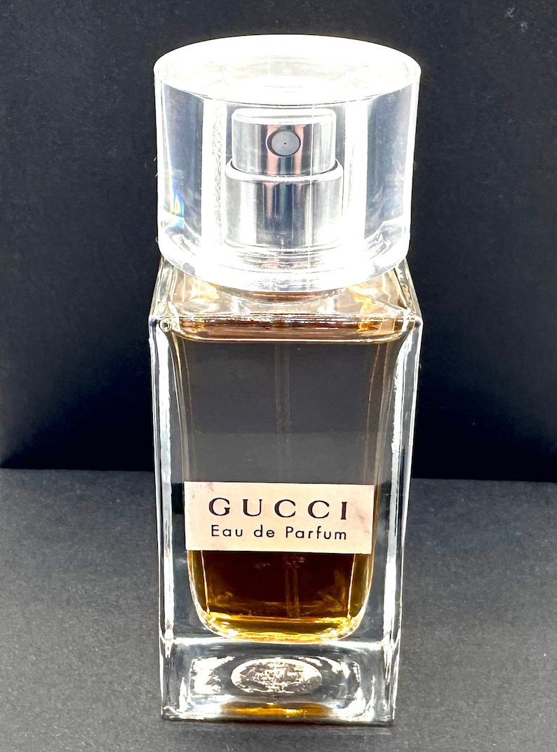 * Gucci духи *GUCCI EDP.o-do Pal fam спрей модель 30ml** не использовался / вскрыть экспонирование ( земля внизу холодный . склад хранение товар )/ без коробки 