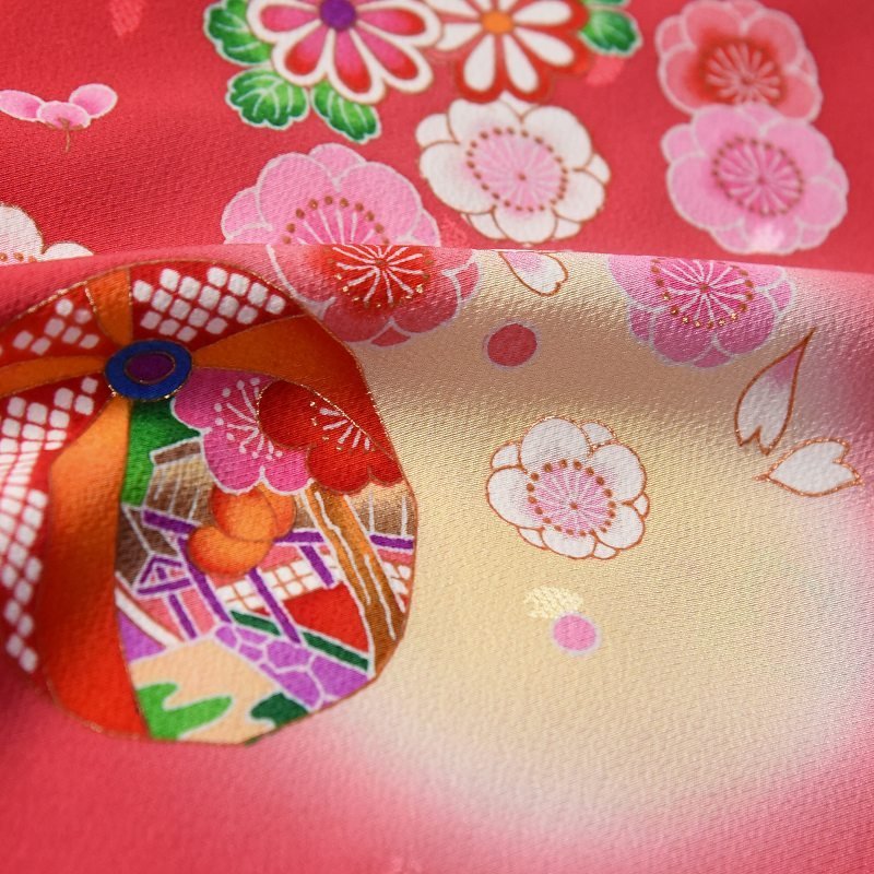 【ほりだし堂】　女の子着物　四つ身　手毬に桜、梅　赤色　正絹　未仕立　７歳着物　七五三_画像4