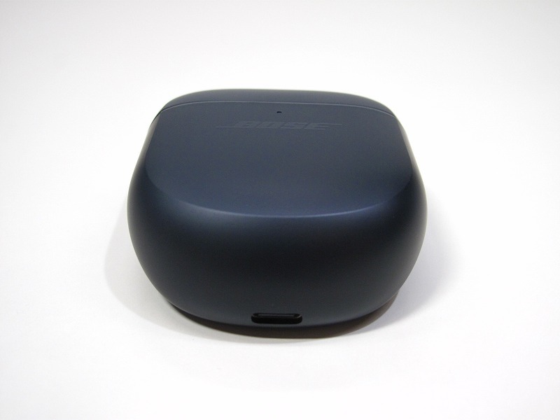 ボーズ Bose QuietComfort Earbuds II 完全ワイヤレスイヤホントリプルブラック 充電ケースのみの出品です。_画像9