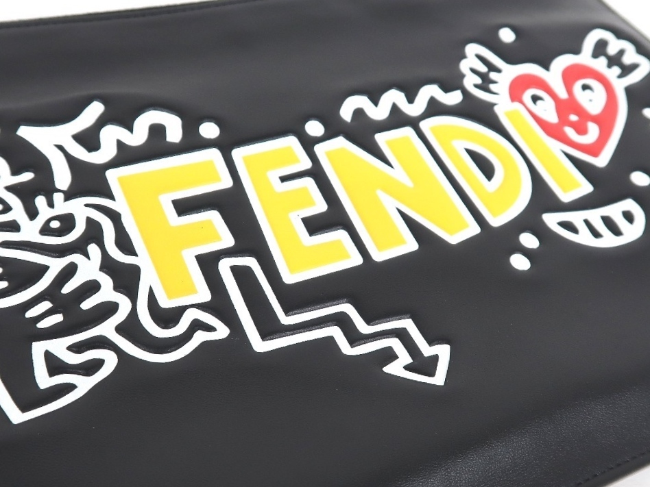 FENDI(フェンディ) ミスタードゥードゥル コラボ クラッチバッグ 正規品_画像3