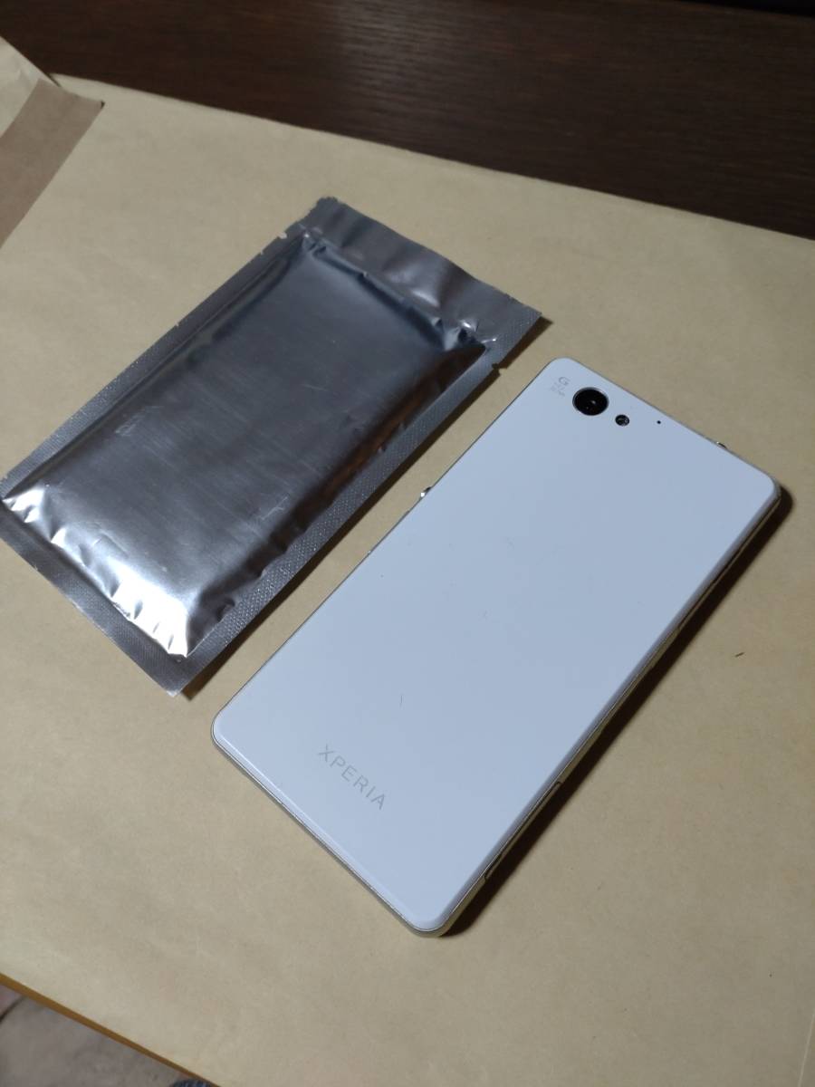 Xperia J1 Compact D5788 android11 microGバージョン　root化済　ジャンク　未開封予備バッテリー付き_画像9