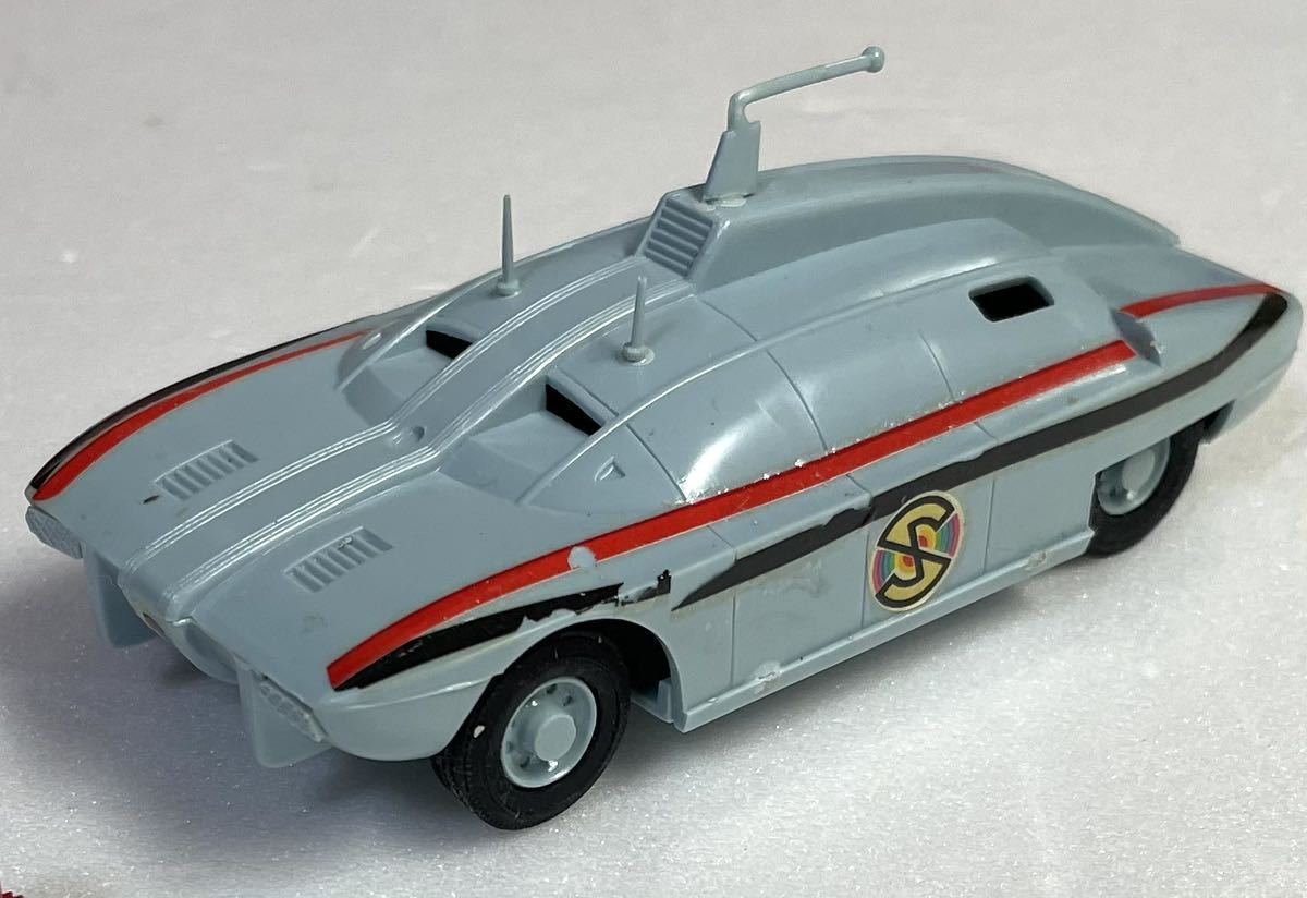 昭和レトロ 当時物 旧イマイ キャプテンスカーレット ミニ 強力装甲車 組み立て品 ジャンク品 イマイ 箱 説明書あり ゼンマイ稼働確認済み_画像2