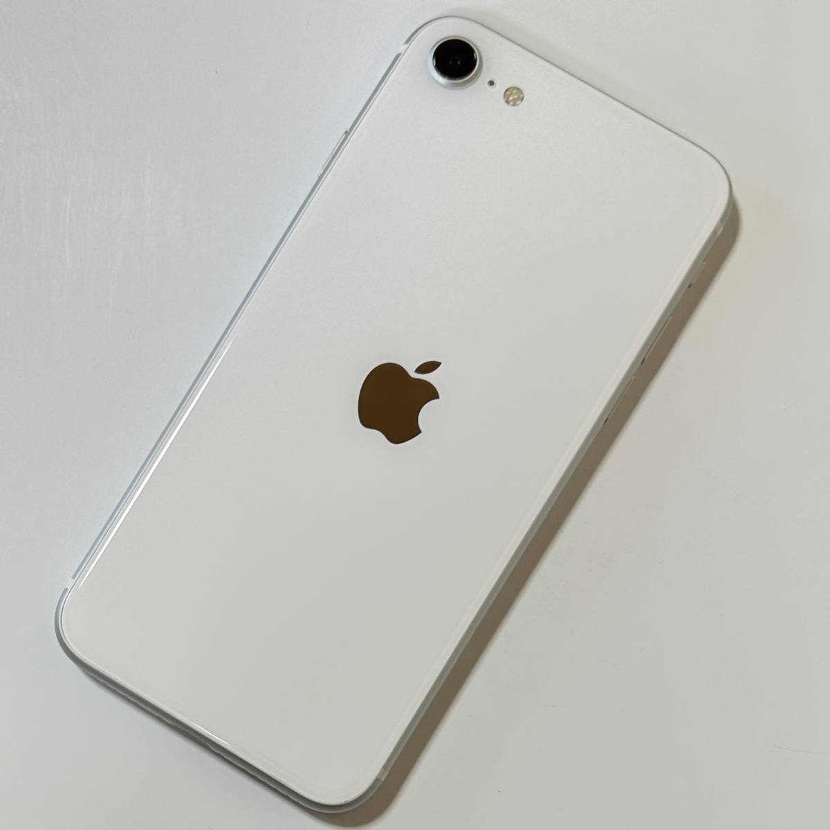 SIMフリー iPhone SE (第2世代) ホワイト 64GB MX9T2J/A バッテリー最大容量93％ アクティベーションロック解除済_画像8