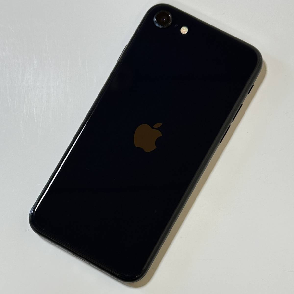 SIMフリー iPhone SE (第3世代) ミッドナイト 64GB MMYC3J/A 