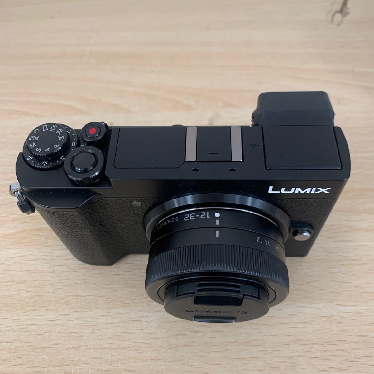 超美品 Panasonic LUMIX DC-GX7MK3 レンズキット デジタルカメラ ミラーレス一眼 パナソニック 12-32mm_画像3