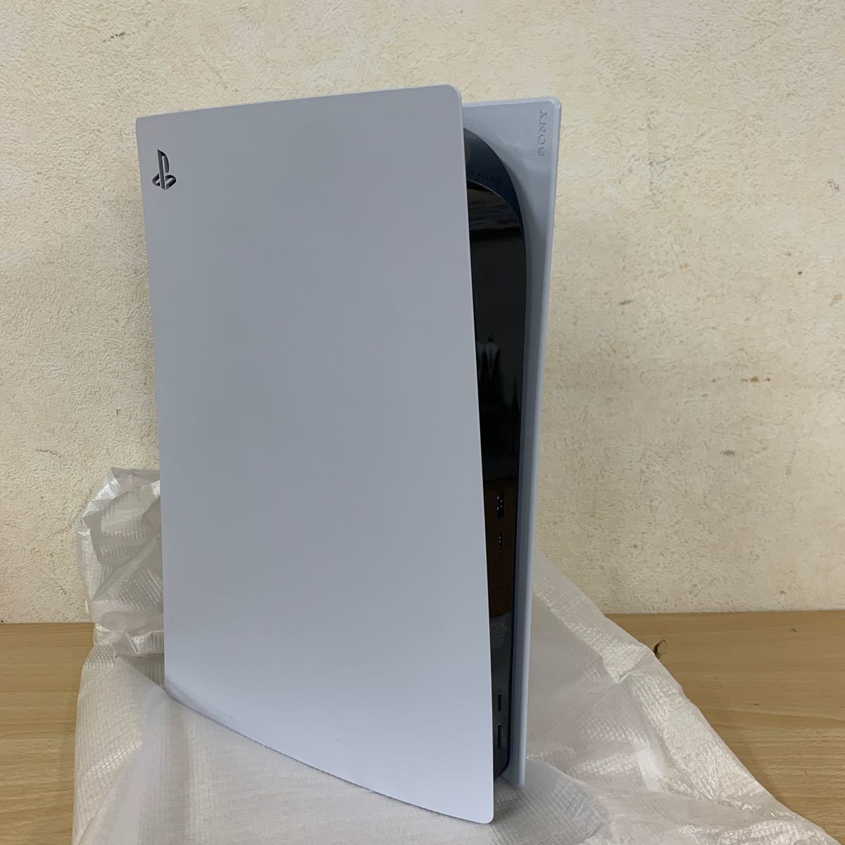 美品 SONY PlayStation 5 PS5 CFI-1100A01 825GB プレイステーション 5 ゲーム_画像2