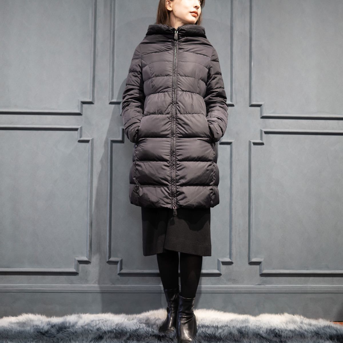 MAX MARA WEEKEND LINE VOLUME NECK DESIGN DOWN COAT/マックスマーラ