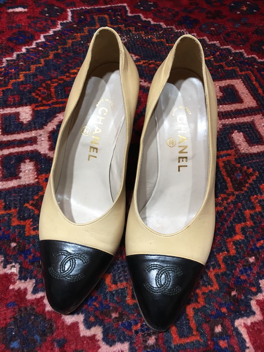 CHANEL COCO MARC BICOLOR LEATHER HEEL PUPMS MADE IN ITALY/シャネルココマークバイカラーレザーヒールパンプス_画像1