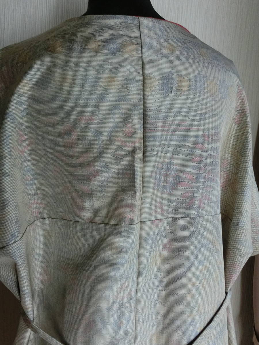 NO８　着物リメイク　正絹大島紬のロングチュニック ひも付き　サイズゆったり大きめ　送料無料　ハンドメイド_後身頃接ぎあります。