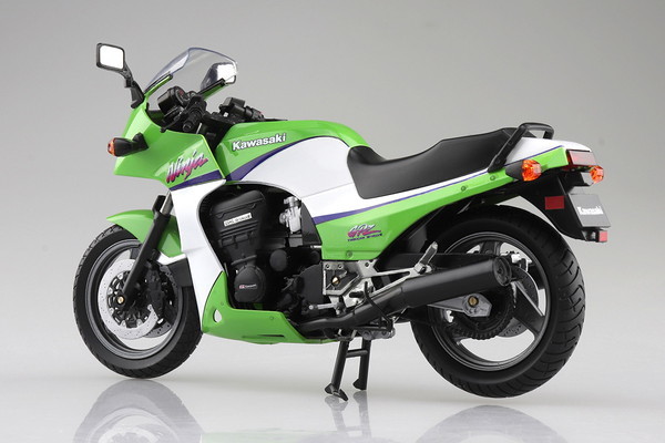 スカイネット 1/12 完成品バイク KAWASAKI GPz900R ライムグリーン　送料無料_画像2