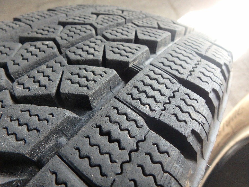 D604 送料無料【205/75R16 113/111】ブリヂストン W979 スタッドレス 6本 約7分山_画像3