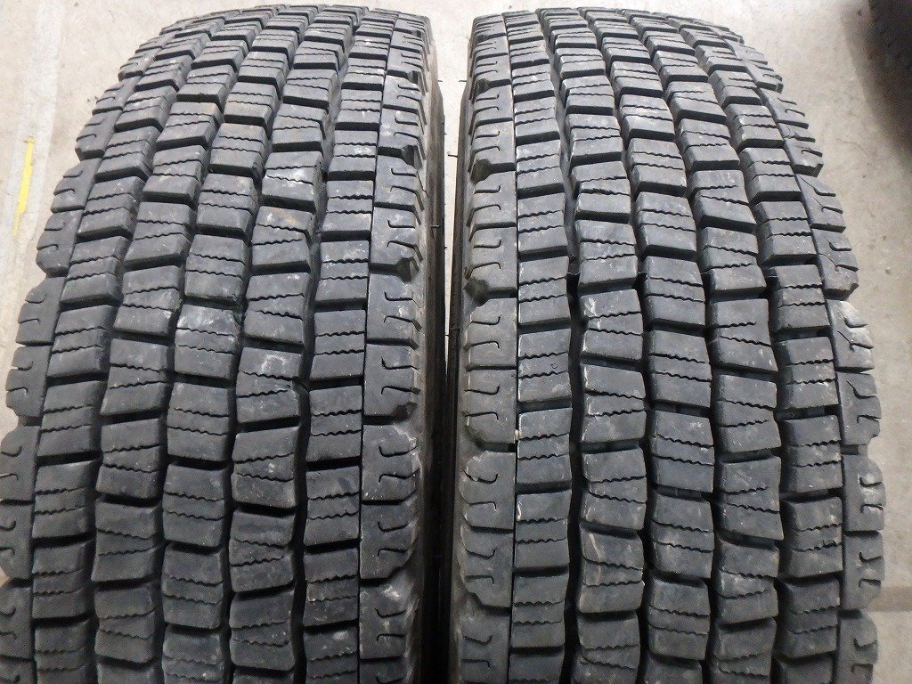 D685 送料無料【225/80R17.5 123/122】ダンロップ SP081 スタッドレス 2本 2022年製 約7.5分山_画像1