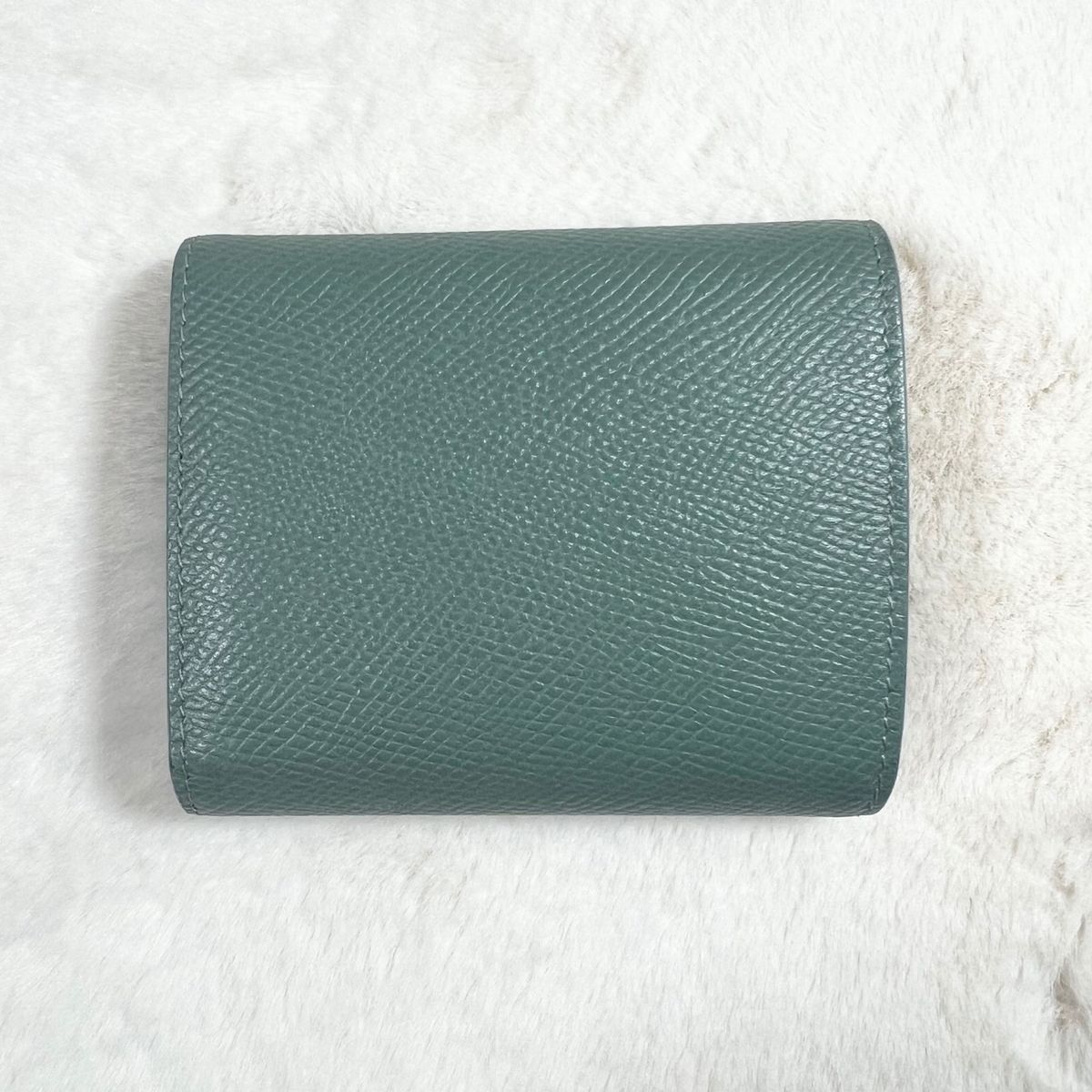 美品】セリーヌ スモール トリフォールド 三つ折り財布 完売 美品】セリーヌ スモール トリフォールド 三つ折り財布 完売