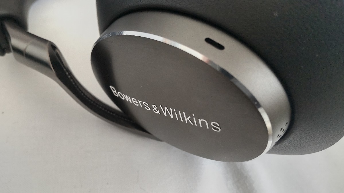 ☆Bowers&Wilkins PX8 Bluetooth ワイヤレスヘッドフォン 使用2週間 極美品☆_画像6