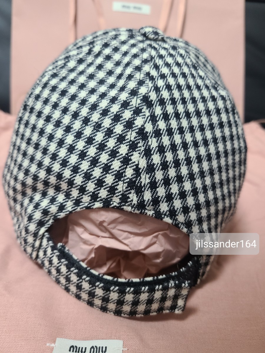 miumiu チェック キャップ サイズM 国内店舗購入 白 黒 ミュウミュウ miumiu チェック キャップ サイズM 国内店舗購入 白 黒 ミュウミュウ