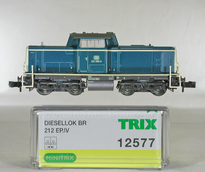 MINITRIX #12577 ＤＢ （旧西ドイツ鉄道） ＢＲ２１２型ディーゼル機関車　（トルコブルー／ベージュ）　● 特価 ●_画像1
