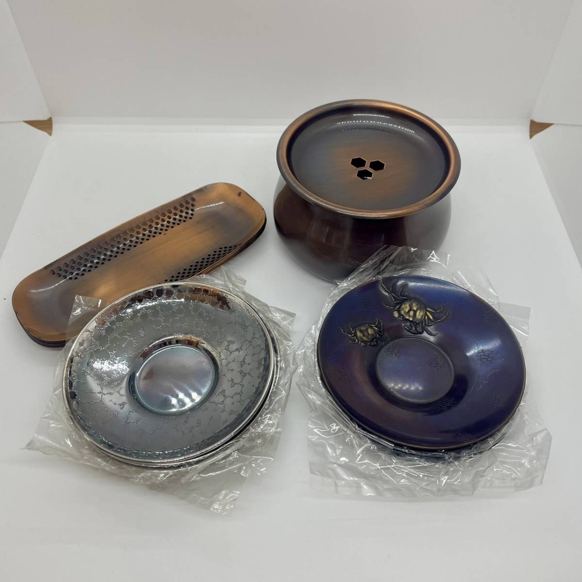 #6130A　茶器　銅製品　純銅　茶こぼし　茶托　おしぼり置き　茶托　美幸堂　いぶし銀　銀川堂_画像1