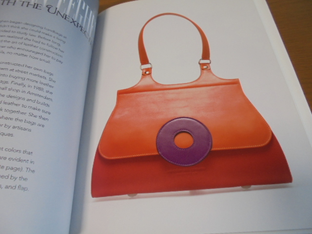洋書Art of the Handbag　アートバッグ　美しいハンドバッグ　奇抜面白デザイン_画像6