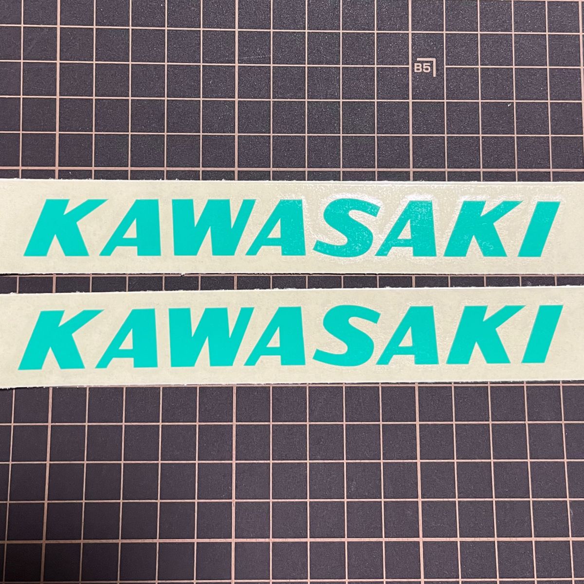 KAWASAKI マスキングシート 2枚セット　　　　　　　転写シート有　旧車　塗装　 カワサキ　苗字 ステッカー