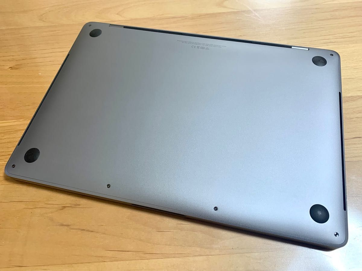 MacBook Pro 2019モデル 13インチ 16GB 1TB SSD US配列 A1989 MacBook Pro 2019モデル 13インチ 16GB 1TB SSD US配列 A1989