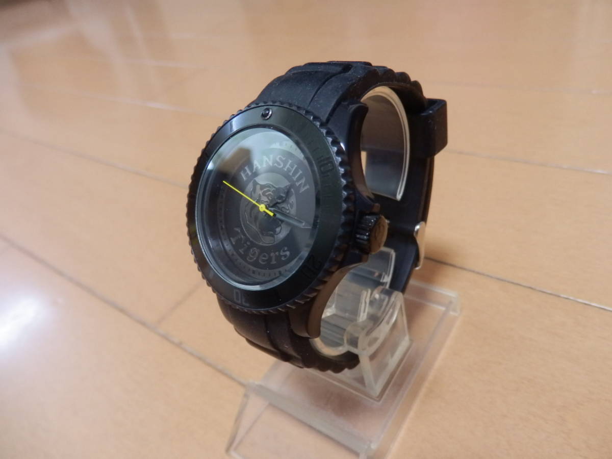 【送料220円】阪神タイガース × ice watch ★コラボ★腕時計 / 黒 ★ダイバーズウォッチ ★クォーツ　電池交換済_画像2