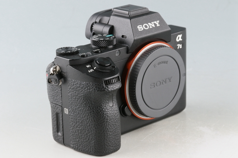 Sony α7II/a7II Mirrorless Camera *Japanese Version Only Sony α7II/a7II Mirrorless Camera *Japanese Version Only